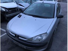 peugeot 206 berlina del año 2001