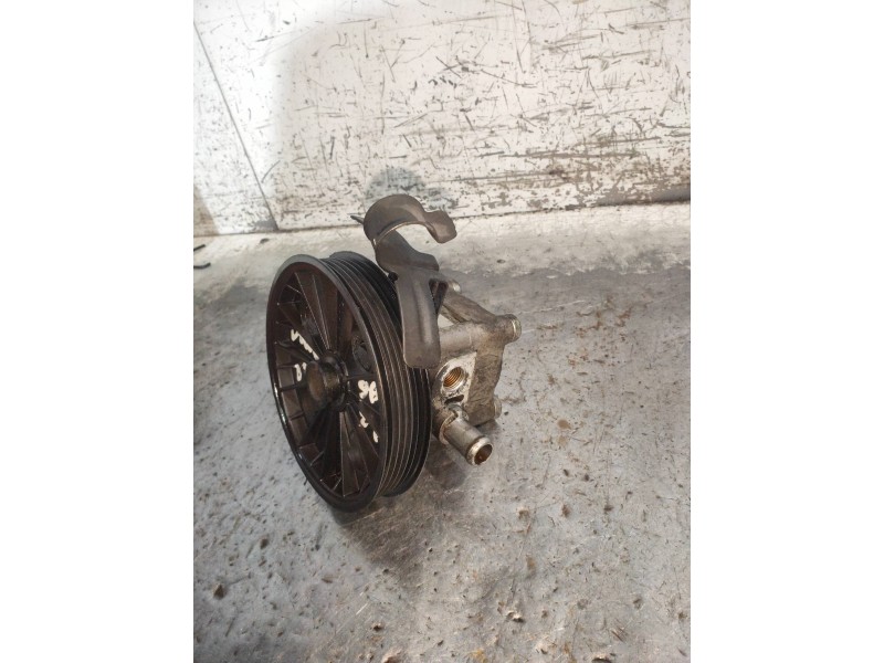 Recambio de bomba direccion para volvo s60 berlina 2.4 (125kw) referencia OEM IAM 8649636 7613955136 