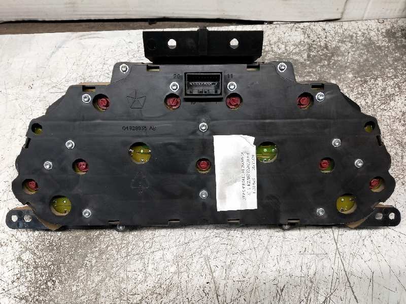 Recambio de cuadro instrumentos para jeep cherokee (kj) 2.5 crd básico referencia OEM IAM P56010156AH  