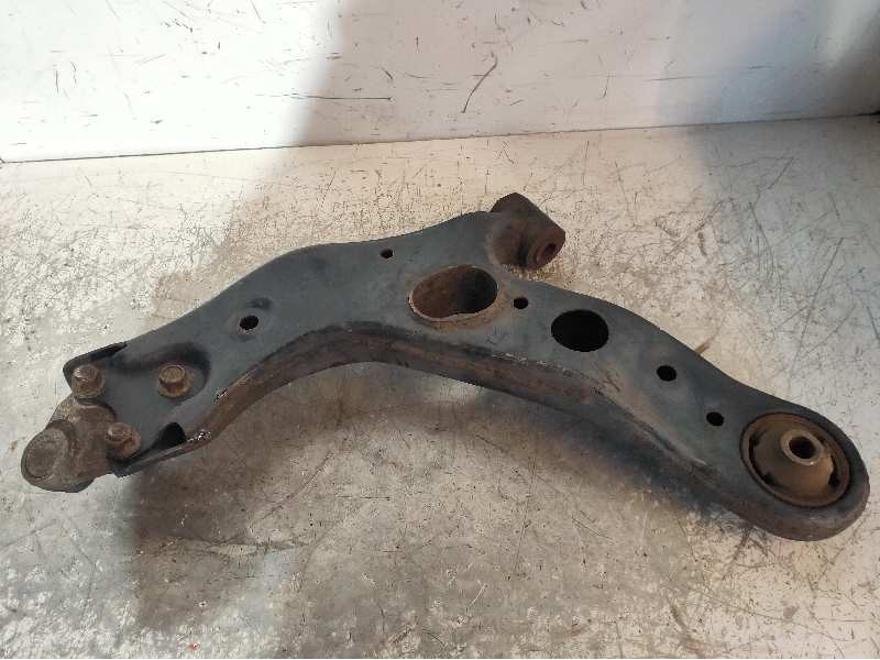 Recambio de brazo suspension inferior delantero derecho para toyota rav 4 (a3) executive referencia OEM IAM   