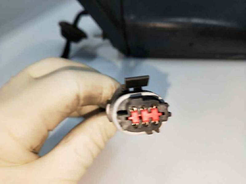 Recambio de retrovisor izquierdo para chrysler le baron referencia OEM IAM  ELECTRICO LEBARON