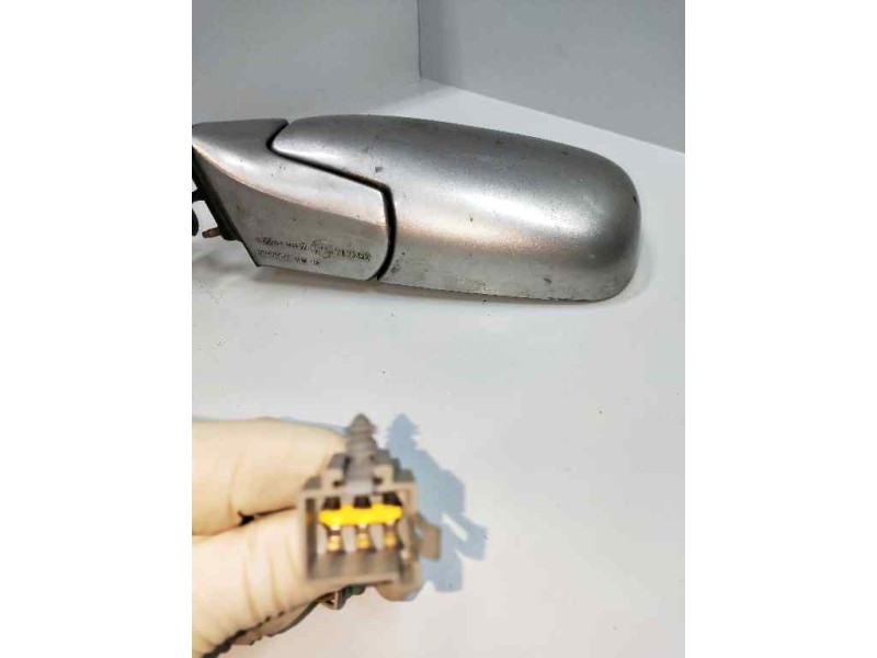 Recambio de retrovisor izquierdo para chrysler voyager (es) referencia OEM IAM   ELECTRICO