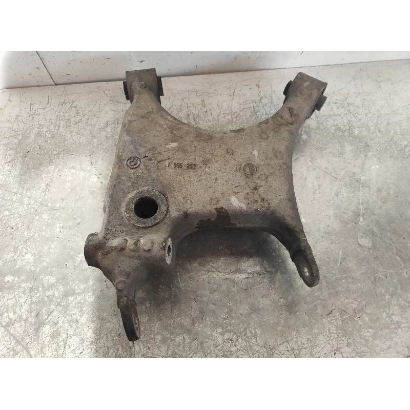 Recambio de brazo suspension superior trasero izquierdo para bmw x5 (e53) 3.0d referencia OEM IAM   
