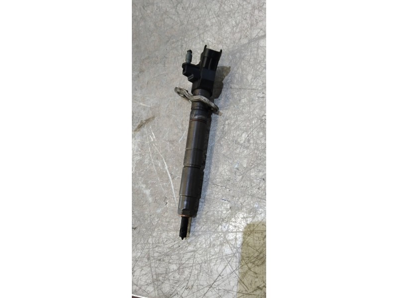 Recambio de inyector para volvo v60 kombi kinetic referencia OEM IAM 0445116046 B44514112400 