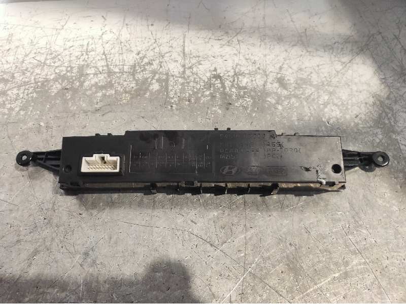 Recambio de pantalla multifuncion para kia cee´d concept referencia OEM IAM 94510A2000  