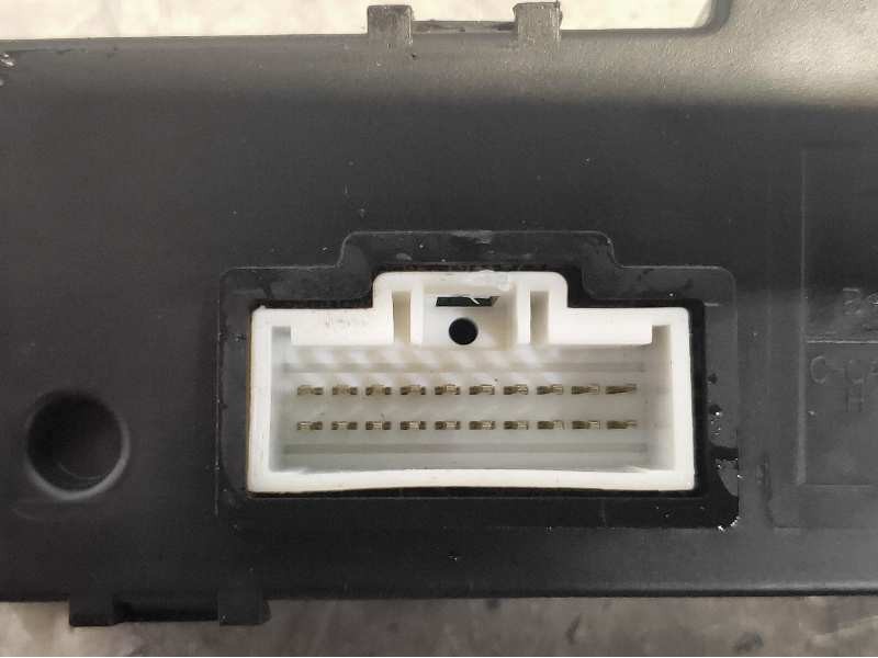 Recambio de pantalla multifuncion para kia cee´d concept referencia OEM IAM 94510A2000  