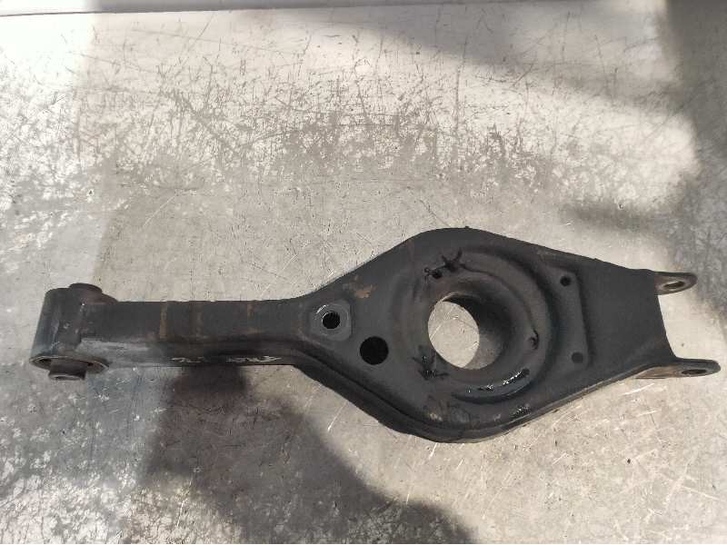 Recambio de brazo suspension superior trasero izquierdo para kia cee´d concept referencia OEM IAM   