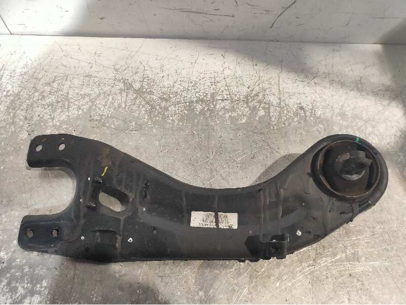 Recambio de brazo suspension inferior trasero izquierdo para kia cee´d concept referencia OEM IAM 55270A6000  