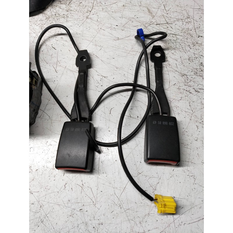Recambio de juego cinturones delantero para mercedes clase s (w220) berlina 500 (220.075) referencia OEM IAM 2208602485  
