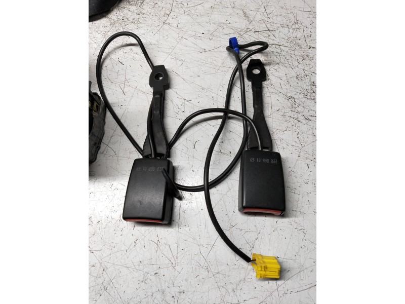 Recambio de juego cinturones delantero para mercedes clase s (w220) berlina 500 (220.075) referencia OEM IAM 2208602485  