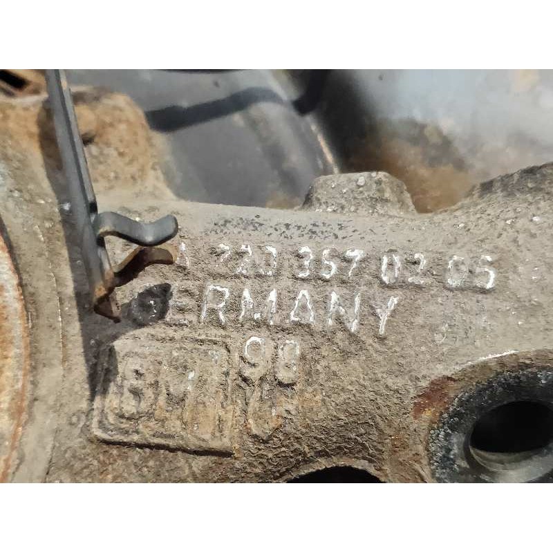 Recambio de mangueta trasera derecha para mercedes clase s (w220) berlina 500 (220.075) referencia OEM IAM A2203570205  22035211