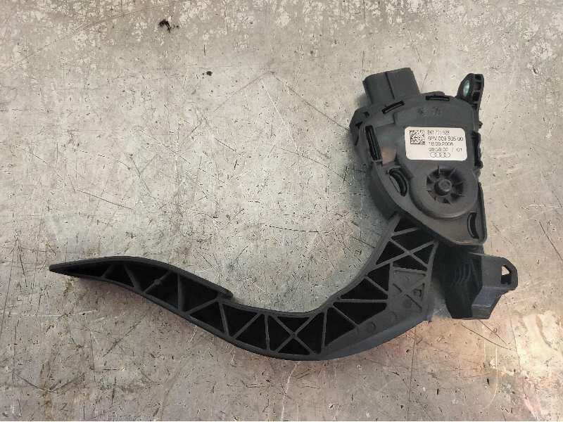 Recambio de potenciometro pedal para audi a4 ber. (b8) básico referencia OEM IAM 8K1721523 6PV00950500 