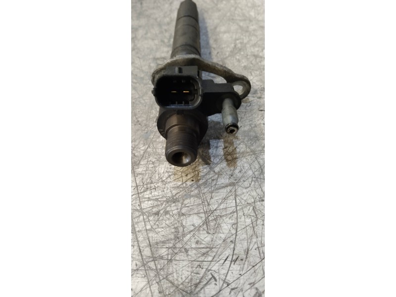 Recambio de inyector para volvo v60 kombi kinetic referencia OEM IAM 0445116046 B44514112400 