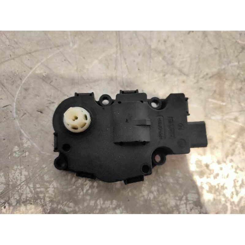 Recambio de motor apertura trampillas climatizador para audi a4 ber. (b8) básico referencia OEM IAM K9749005  