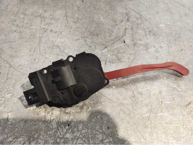Recambio de motor apertura trampillas climatizador para audi a4 ber. (b8) básico referencia OEM IAM K9749005  