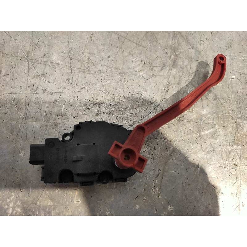 Recambio de motor apertura trampillas climatizador para audi a4 ber. (b8) básico referencia OEM IAM K9749005  