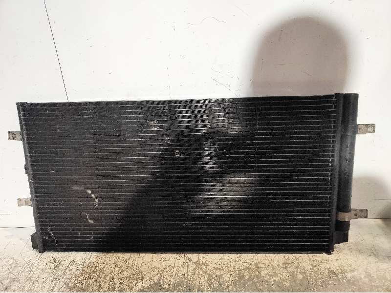 Recambio de condensador / radiador aire acondicionado para audi a4 ber. (b8) básico referencia OEM IAM 8K0260401D121  
