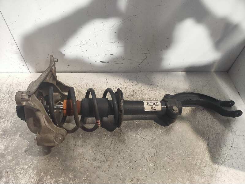 Recambio de amortiguador delantero derecho para audi a4 ber. (b8) básico referencia OEM IAM 8K0413031  