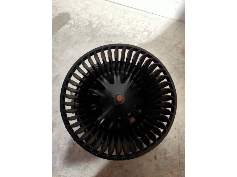 Recambio de motor calefaccion para peugeot 206 berlina xr referencia OEM IAM 55767  