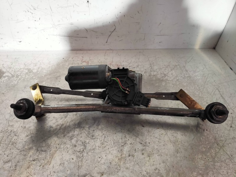 Recambio de motor limpia delantero para peugeot 206 berlina xr referencia OEM IAM 0390241360 3397020446 