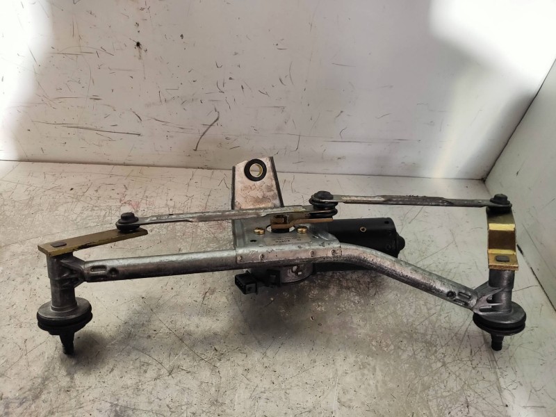 Recambio de motor limpia delantero para peugeot 206 berlina xr referencia OEM IAM 0390241360 3397020446 