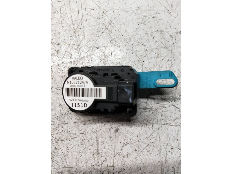 Recambio de motor apertura trampillas climatizador para renault megane iii coupe renault sport referencia OEM IAM N105212VA VHB3