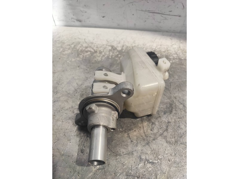 Recambio de bomba freno para toyota aygo (kgb/wnb) 1.0 cat referencia OEM IAM 0204Y21821  