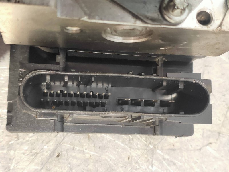 Recambio de abs para toyota aygo (kgb/wnb) 1.0 cat referencia OEM IAM 0265231579 445100H010 0265800441 BOSCH