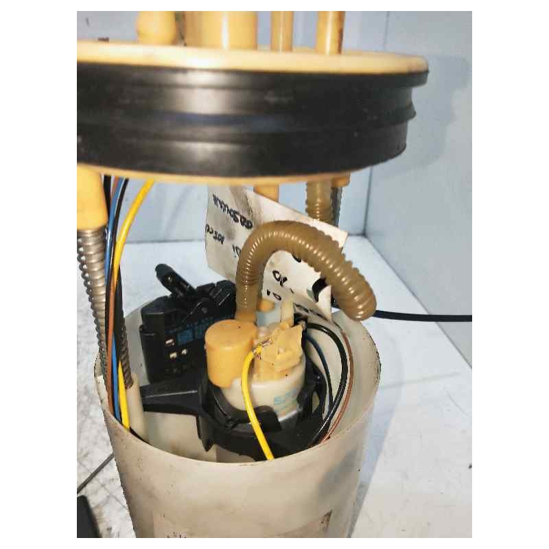 Recambio de bomba combustible para audi a1 (8x) 1.6 tdi referencia OEM IAM AR0919050 A2C53297561 SIEMENS AFORADOR
