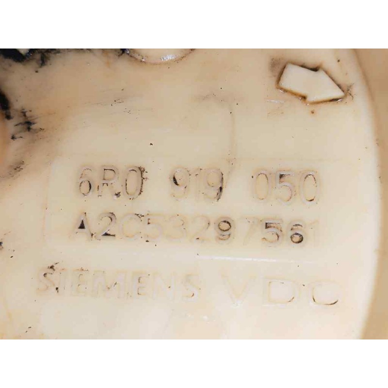 Recambio de bomba combustible para audi a1 (8x) 1.6 tdi referencia OEM IAM AR0919050 A2C53297561 SIEMENS AFORADOR