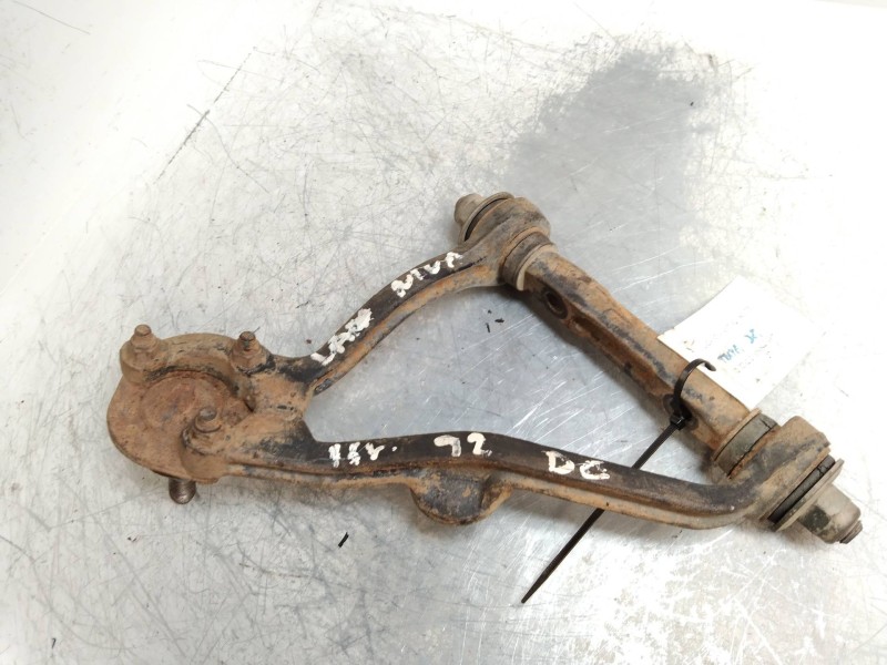 Recambio de brazo suspension superior delantero derecho para lada niva ( 2121 / 21213 / 21214 / 21215 ) 1.6 referencia OEM IAM   Recambio de brazo suspension superior delantero derecho para lada niva ( 2121 / 21213 / 21214 / 21215 ) 1.6 referencia OEM IAM