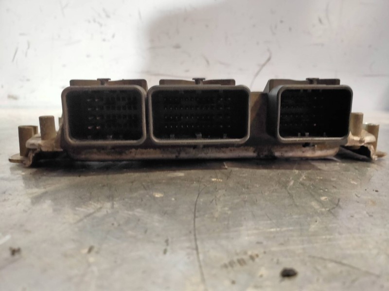 Recambio de centralita motor uce para citroen xsara coupe 1.6i 16v vts referencia OEM IAM 0261206606 9638765980 13 BOSCH