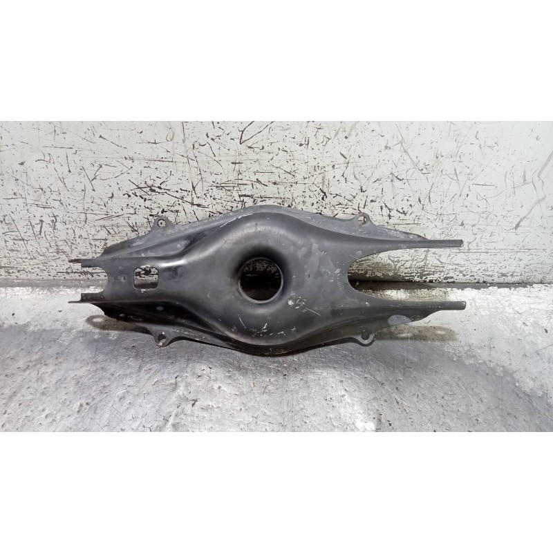 Recambio de brazo suspension inferior trasero derecho para mercedes clase glk (w204) glk glk 220 cdi be (204.902) referencia OEM