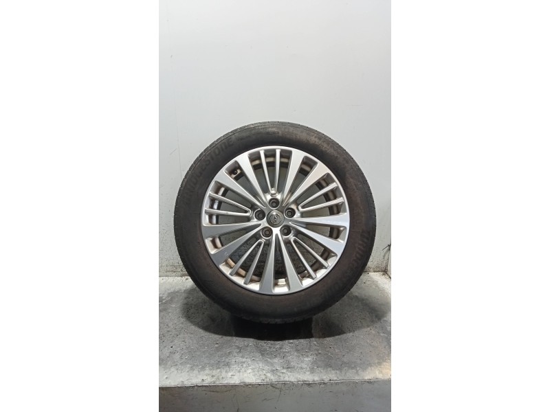 Recambio de juego llantas para opel grandland x excellence referencia OEM IAM  CUBIERTAS 225/55/18