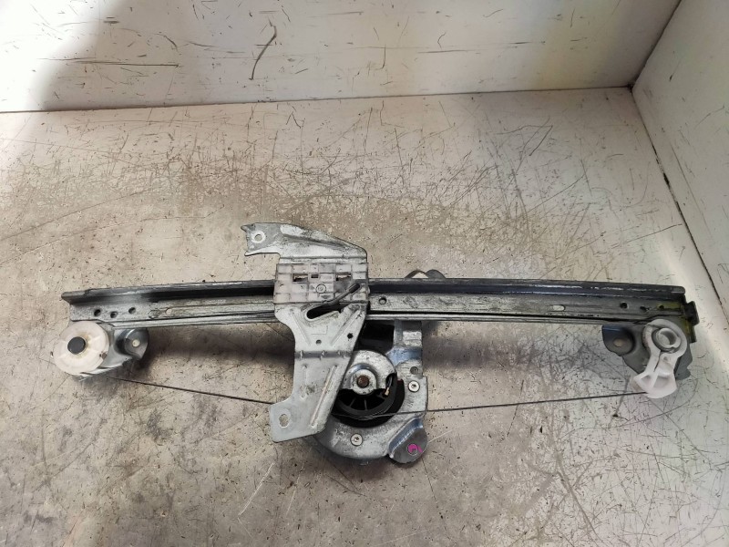 Recambio de elevalunas delantero izquierdo para toyota aygo (kgb/wnb) 1.0 cat referencia OEM IAM 400843C 5P 