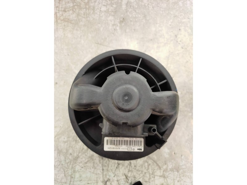 Recambio de motor calefaccion para toyota aygo (kgb/wnb) 1.0 cat referencia OEM IAM N101812H 43715302004 