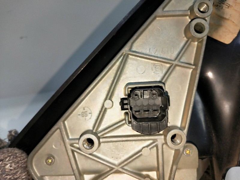 Recambio de retrovisor derecho para saab 900 berlina referencia OEM IAM   ELECTRICO