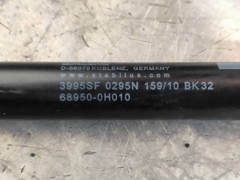 Recambio de amortiguadores maletero / porton para toyota aygo (kgb/wnb) 1.0 cat referencia OEM IAM 689500H010 3995SF 