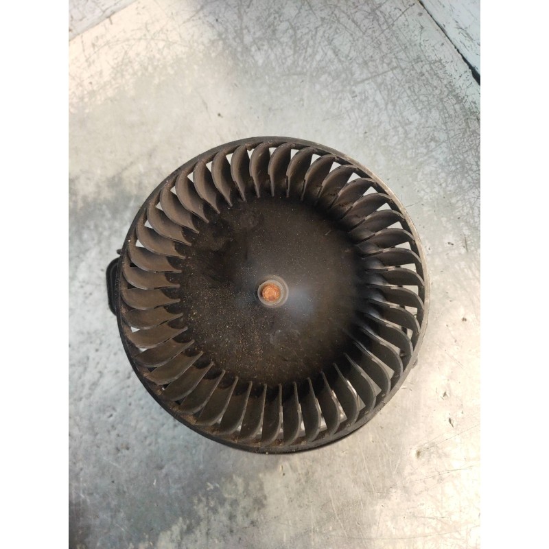 Recambio de motor calefaccion para bmw serie 3 lim. (f30) 318d referencia OEM IAM T958225 T942466 9319919 T954493A 64119350395