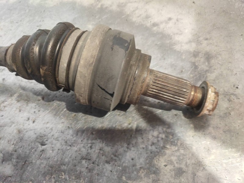 Recambio de transmision trasera derecha para bmw serie 3 lim. (f30) 318d referencia OEM IAM 7597682AI04  33208680348