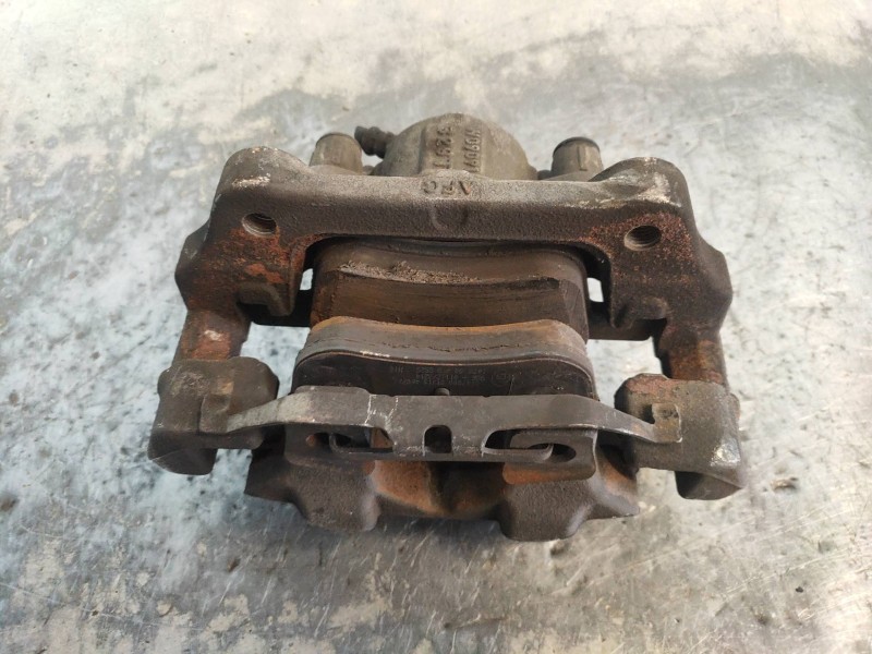 Recambio de pinza freno delantera derecha para bmw serie 3 lim. (f30) 318d referencia OEM IAM   34116850650