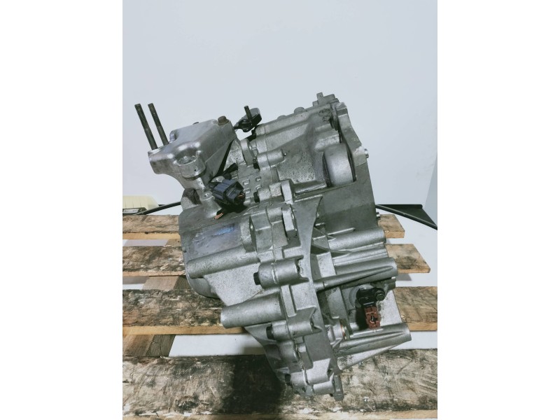 Recambio de caja cambios para mitsubishi space star (dg0) 1900 di-d comfort referencia OEM IAM   