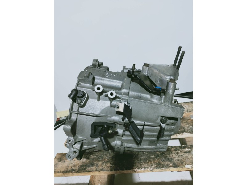 Recambio de caja cambios para mitsubishi space star (dg0) 1900 di-d comfort referencia OEM IAM   