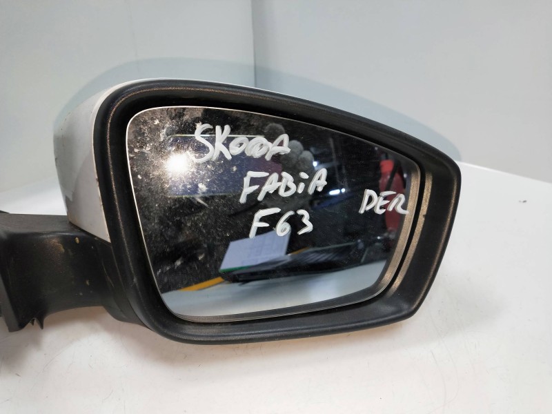 Recambio de retrovisor derecho para skoda fabia referencia OEM IAM   ELECTRICO