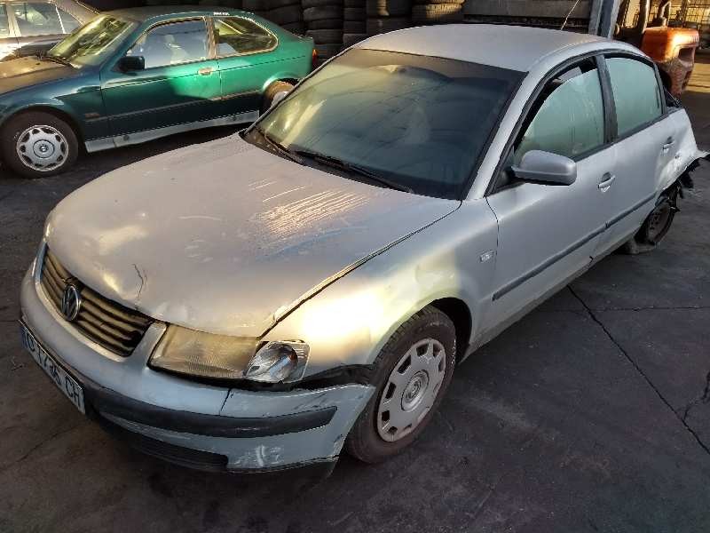 volkswagen passat berlina (3b2) del año 2000