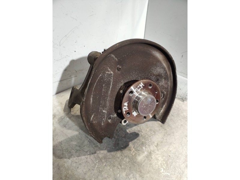 Recambio de mangueta trasera derecha para audi a4 ber. (b8) 2.0 16v tdi referencia OEM IAM   