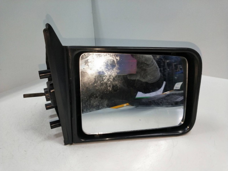 Recambio de retrovisor derecho para ssangyong family 2.5 referencia OEM IAM   MANUAL