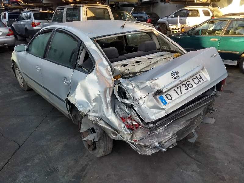 volkswagen passat berlina (3b2) del año 2000