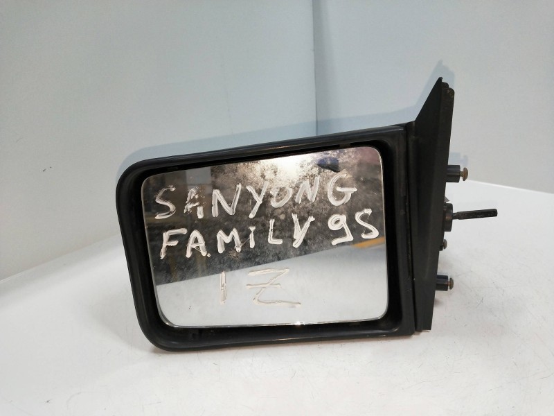 Recambio de retrovisor izquierdo para ssangyong family 2.5 referencia OEM IAM   MANUAL