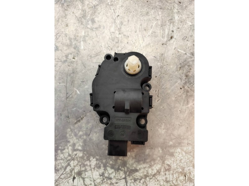 Recambio de motor apertura trampillas climatizador para audi a4 ber. (b8) 2.0 16v tdi referencia OEM IAM K9749005  